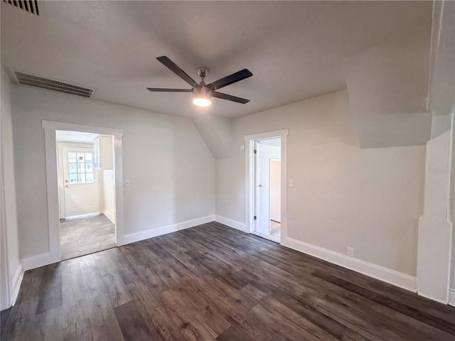 335 E HOFFMAN STREET, Lake Alfred, FL 33850