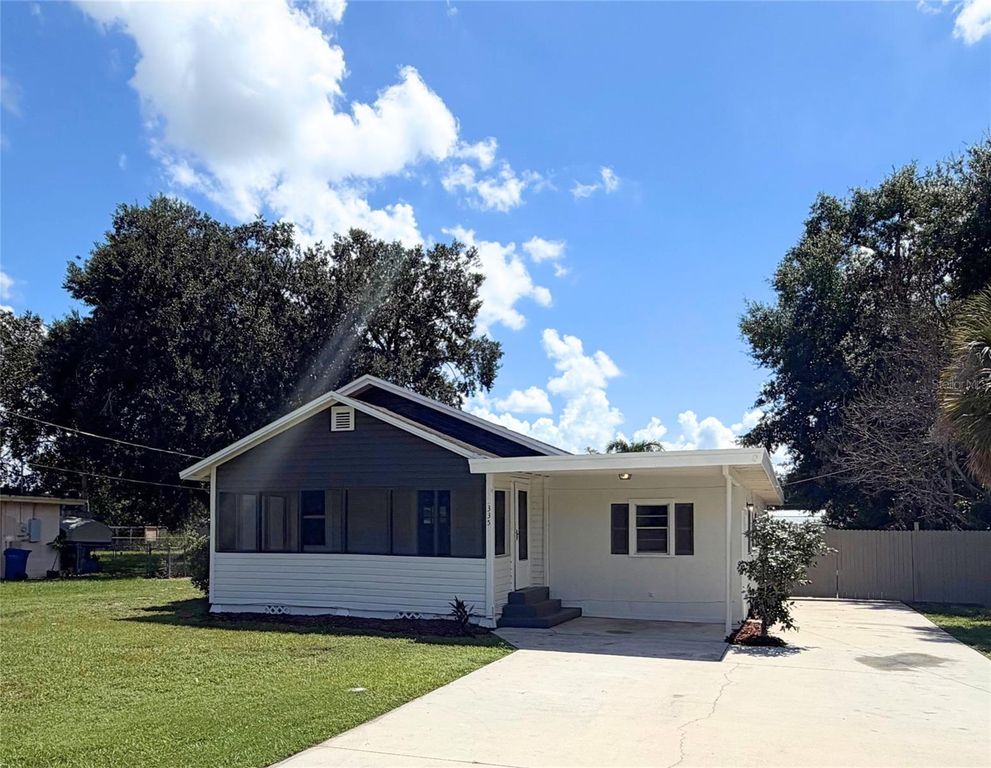 335 E HOFFMAN STREET, Lake Alfred, FL 33850