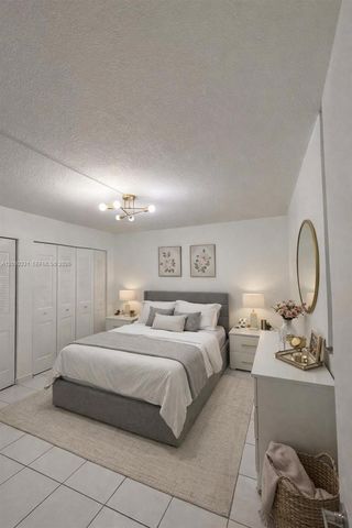 9400 W Flagler St 309, Miami, FL 33174