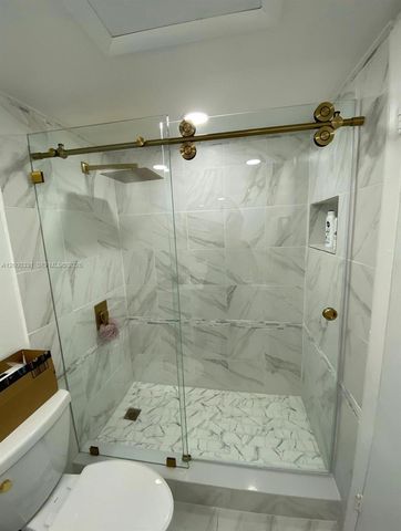 9400 W Flagler St 309, Miami, FL 33174