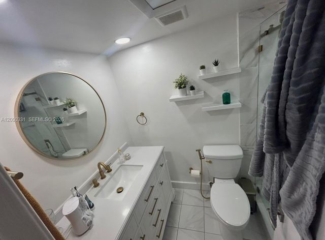 9400 W Flagler St 309, Miami, FL 33174