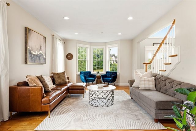 14 Amber Dr, Wrentham, MA 02093