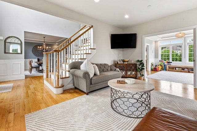 14 Amber Dr, Wrentham, MA 02093