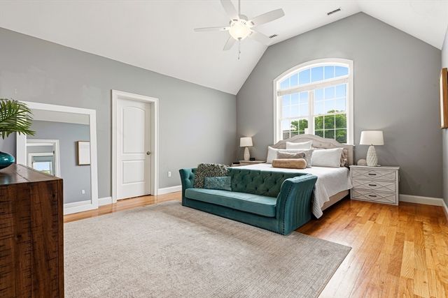 14 Amber Dr, Wrentham, MA 02093
