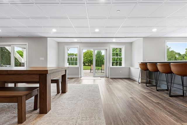 14 Amber Dr, Wrentham, MA 02093
