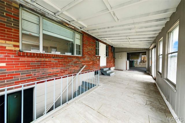 7245 Saint Andrews Place, Normandy, MO 63121