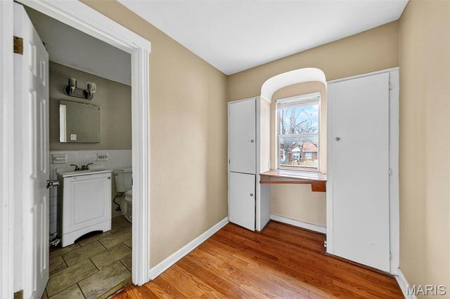 7245 Saint Andrews Place, Normandy, MO 63121