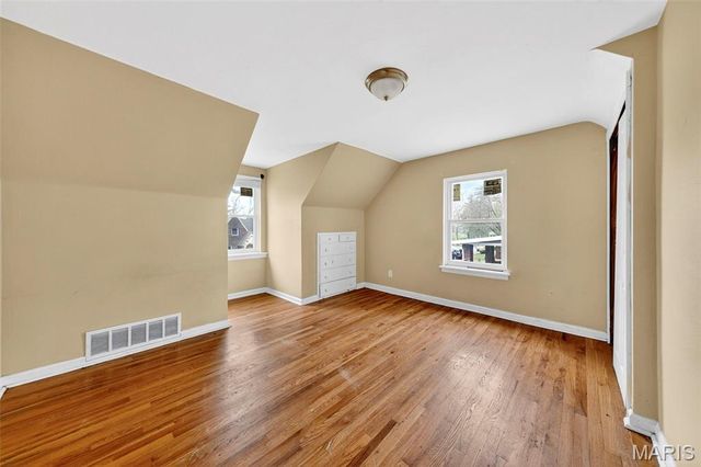 7245 Saint Andrews Place, Normandy, MO 63121