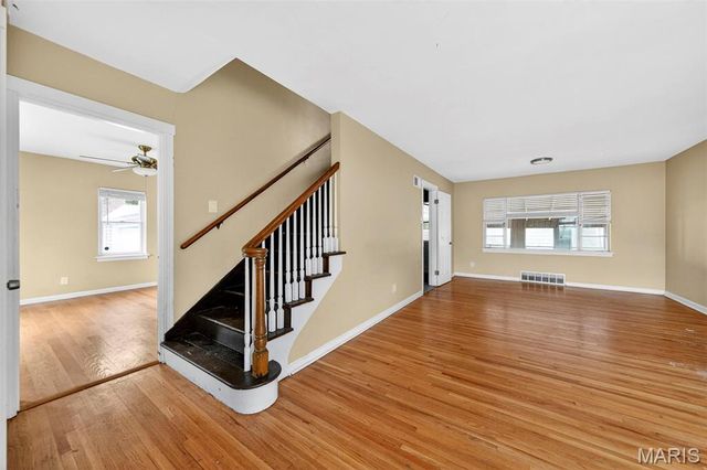 7245 Saint Andrews Place, Normandy, MO 63121