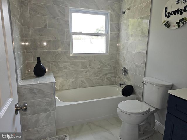 38 EDISON LN, Willingboro, NJ 08046