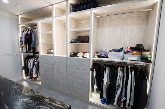 14218 SW 291st St, Homestead, FL 33033