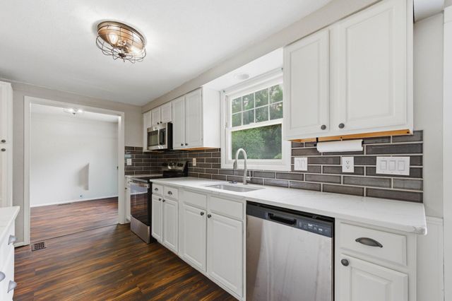 1243 N Dry Creek, Derby, KS 67037