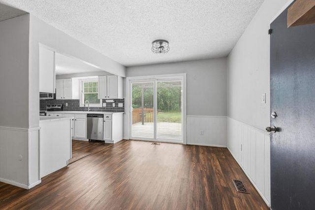 1243 N Dry Creek, Derby, KS 67037