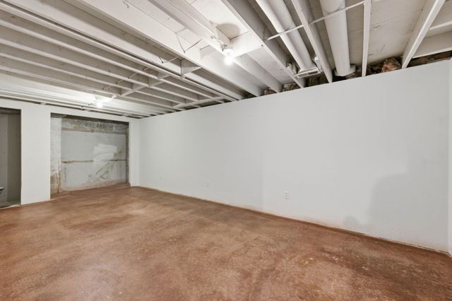 1243 N Dry Creek, Derby, KS 67037