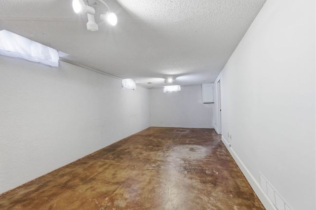 1243 N Dry Creek, Derby, KS 67037