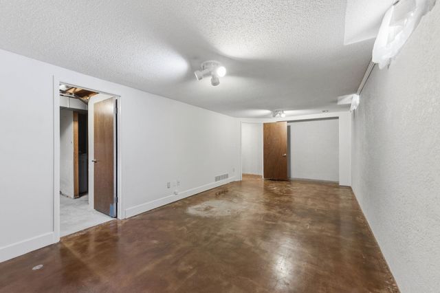 1243 N Dry Creek, Derby, KS 67037