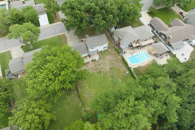 1243 N Dry Creek, Derby, KS 67037