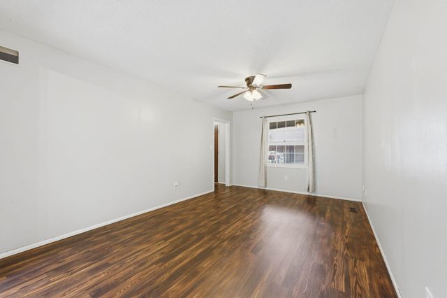 1243 N Dry Creek, Derby, KS 67037