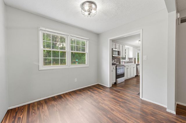 1243 N Dry Creek, Derby, KS 67037