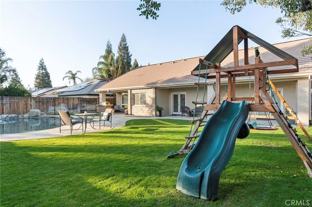 9317 Leslie Deann Court, Bakersfield, CA 93312