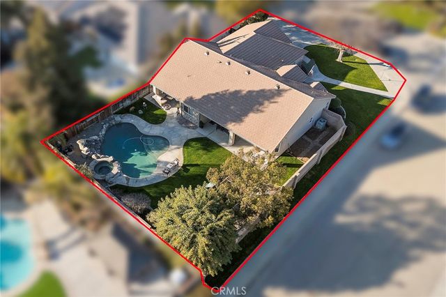 9317 Leslie Deann Court, Bakersfield, CA 93312