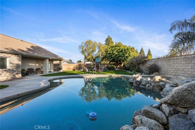 9317 Leslie Deann Court, Bakersfield, CA 93312