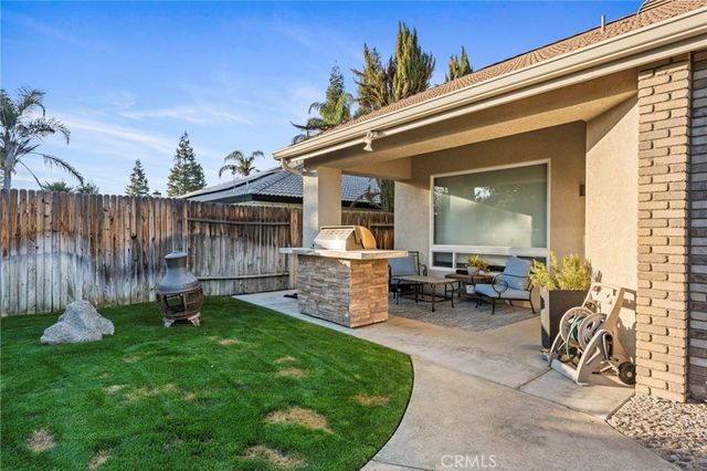 9317 Leslie Deann Court, Bakersfield, CA 93312