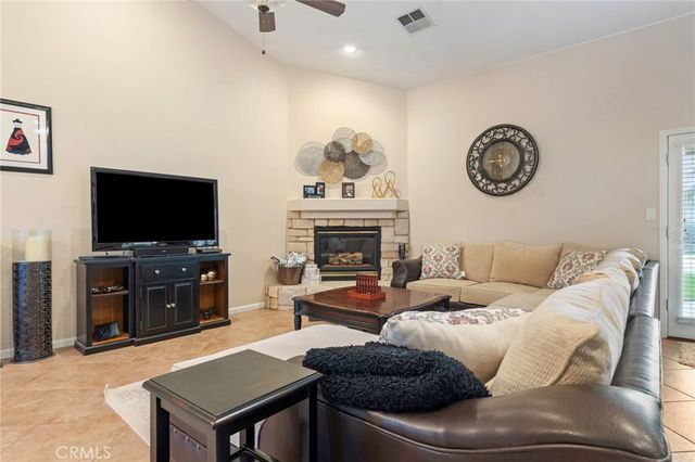 9317 Leslie Deann Court, Bakersfield, CA 93312