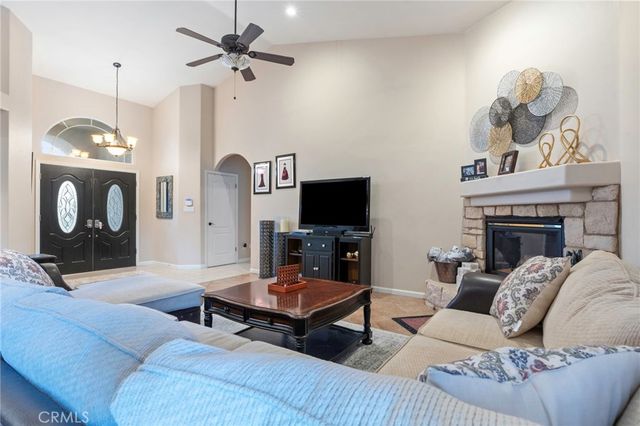 9317 Leslie Deann Court, Bakersfield, CA 93312