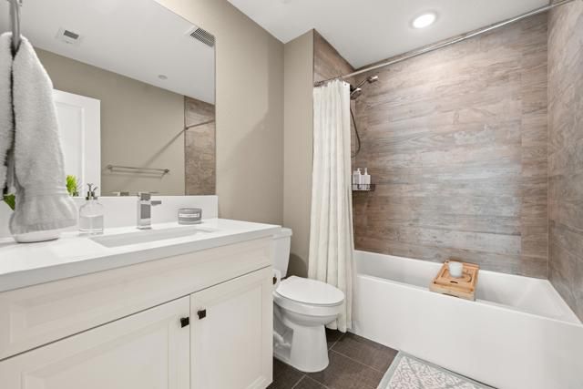 13085 Olympus Circle 1, Poway, CA 92064