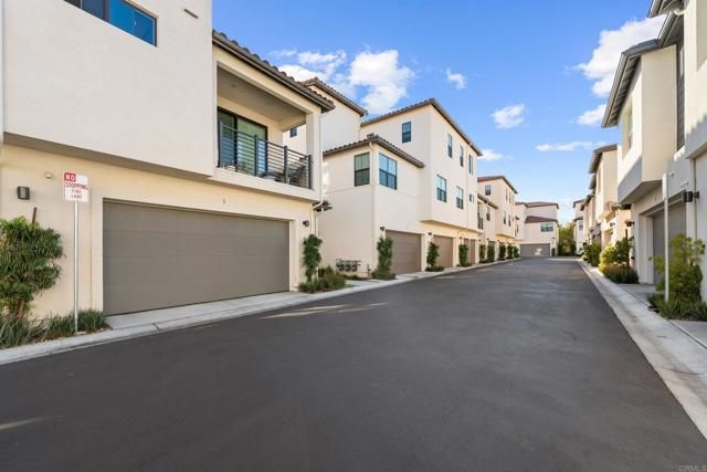 13085 Olympus Circle 1, Poway, CA 92064