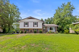 818 Sutton Drive, Hixson, TN 37343