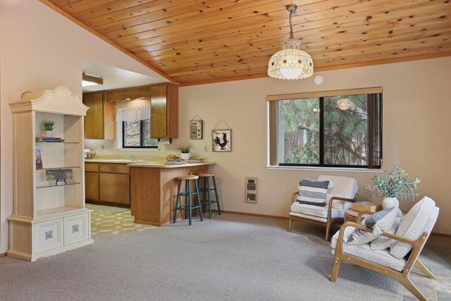 25489 Bambi Ln, Long Barn, CA 95335