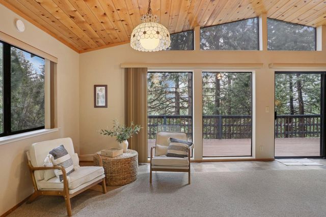 25489 Bambi Ln, Long Barn, CA 95335