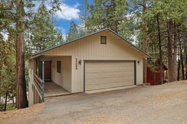 25489 Bambi Ln, Long Barn, CA 95335