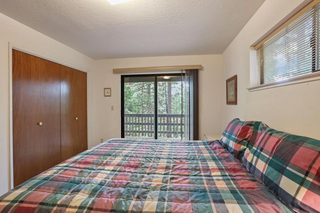 25489 Bambi Ln, Long Barn, CA 95335