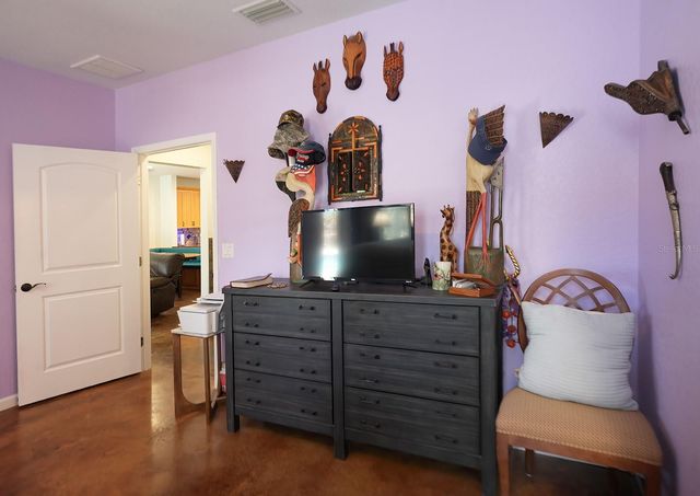 12119 MURRAY AVENUE, Seminole, FL 33778