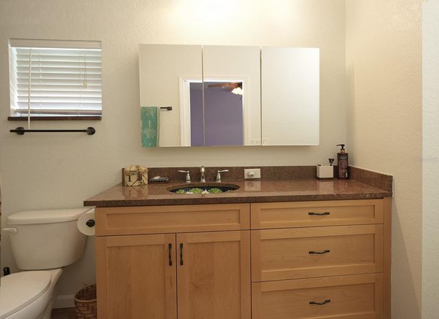 12119 MURRAY AVENUE, Seminole, FL 33778