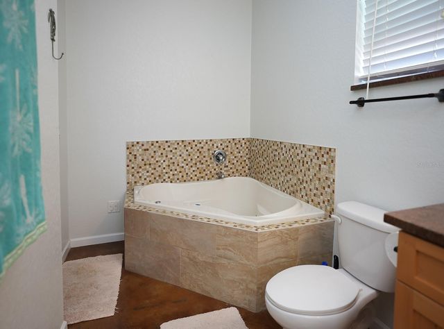 12119 MURRAY AVENUE, Seminole, FL 33778