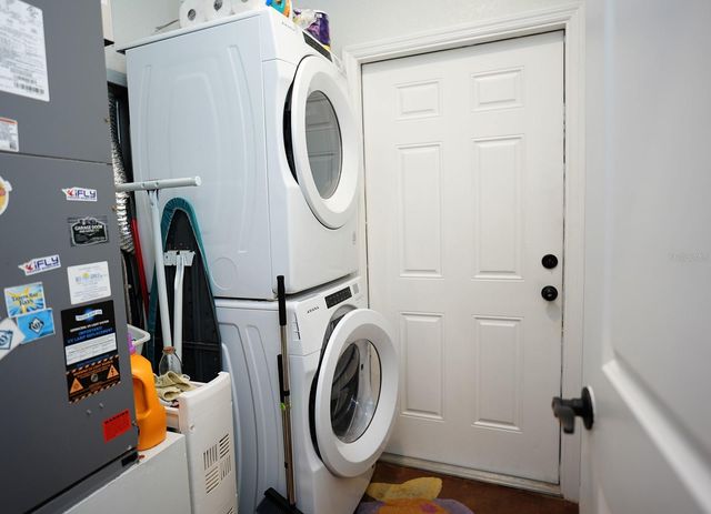 12119 MURRAY AVENUE, Seminole, FL 33778