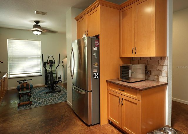 12119 MURRAY AVENUE, Seminole, FL 33778