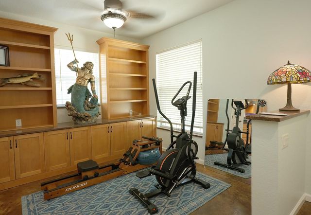 12119 MURRAY AVENUE, Seminole, FL 33778