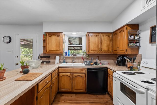 14429 Dennis Lane, Farmers Branch, TX 75234