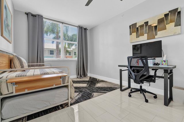 802 W Windward Way 217, Lantana, FL 33462