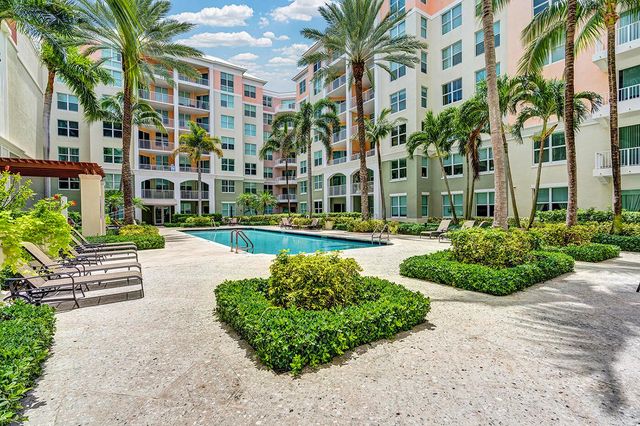 802 W Windward Way 217, Lantana, FL 33462