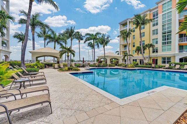 802 W Windward Way 217, Lantana, FL 33462