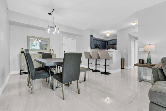 802 W Windward Way 217, Lantana, FL 33462
