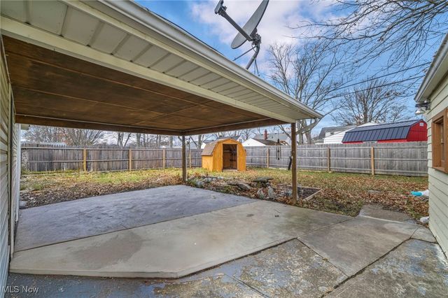 113 Coronado Court, Elyria, OH 44035