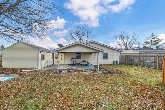 113 Coronado Court, Elyria, OH 44035