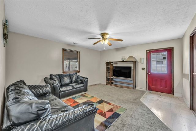 113 Coronado Court, Elyria, OH 44035